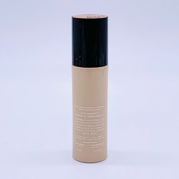 CHANEL 52 Beige Rose Ultra Light Skin Foundation - Picture 2 of 3